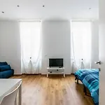 ~ Cozy ~ Center Train Station 公寓